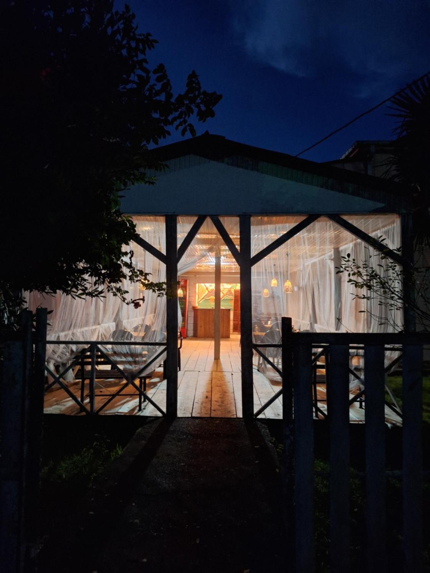 Nika Inn Kobuleti Luaran gambar